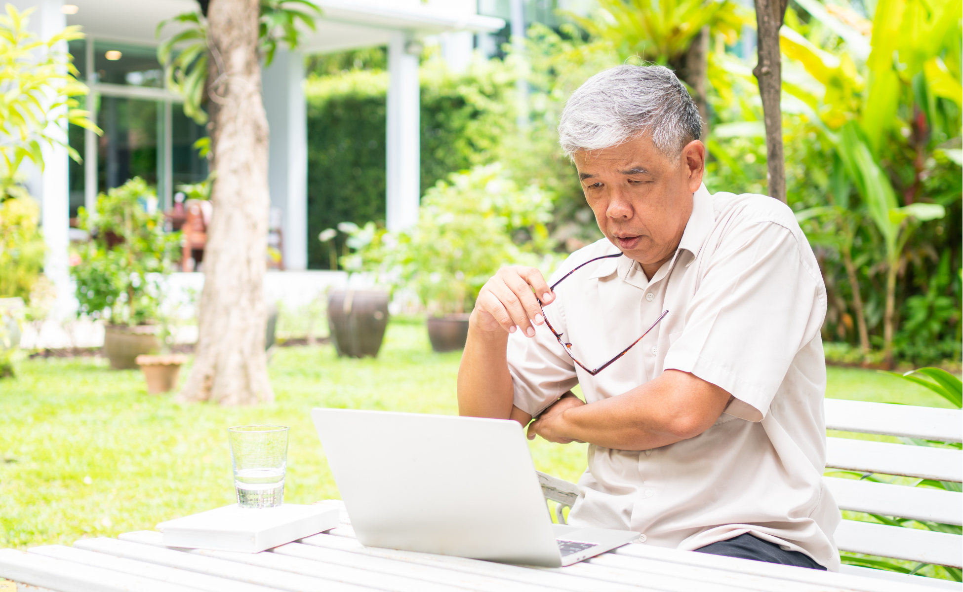 learner senior man laptop executive older employee