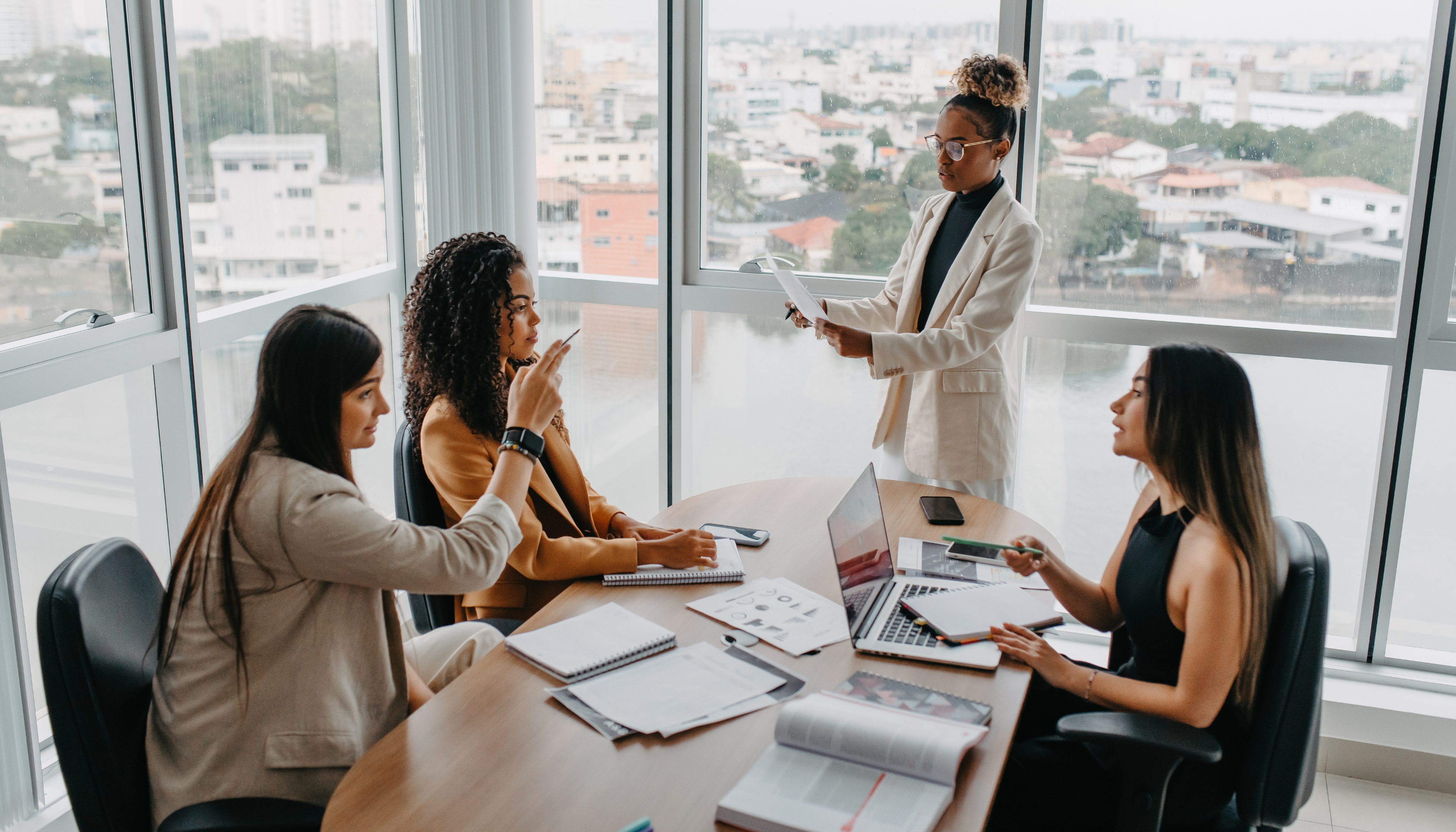 Leadership lead leader women in the workplace meeting team employees productivity