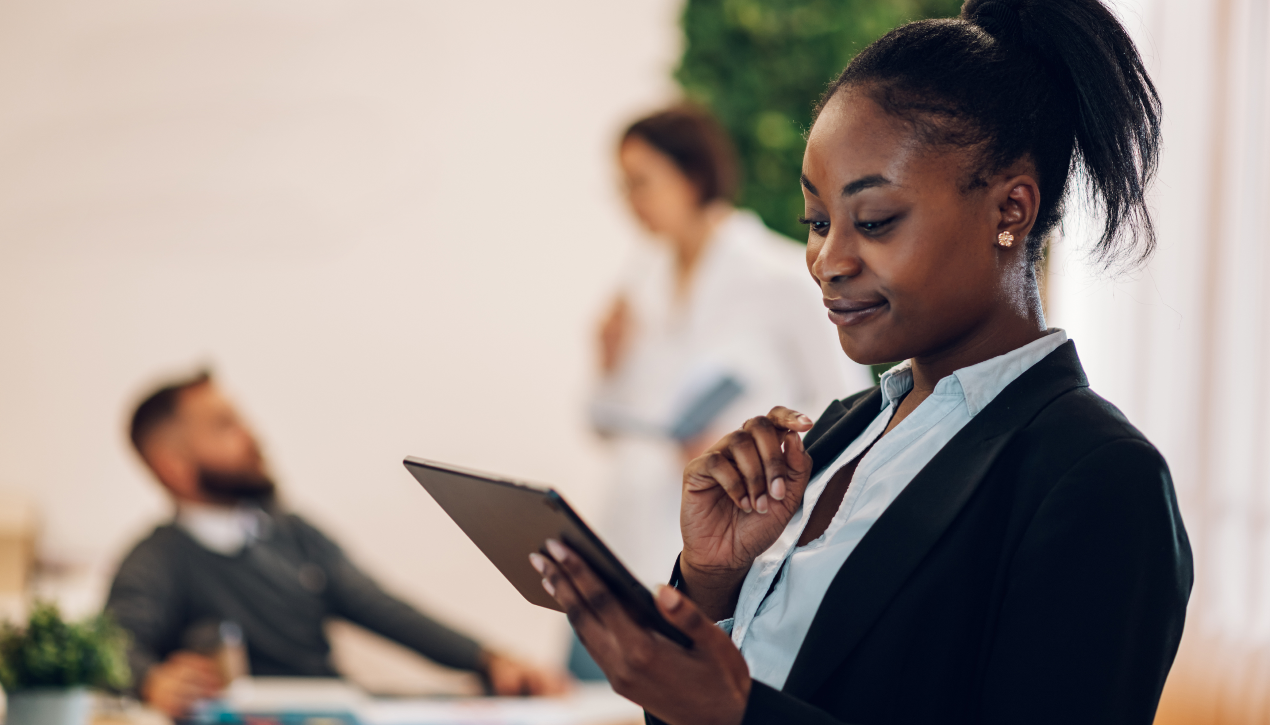 checking working employee signing digital form on a tablet